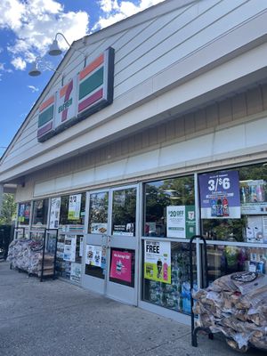 Image gallery for 7-Eleven