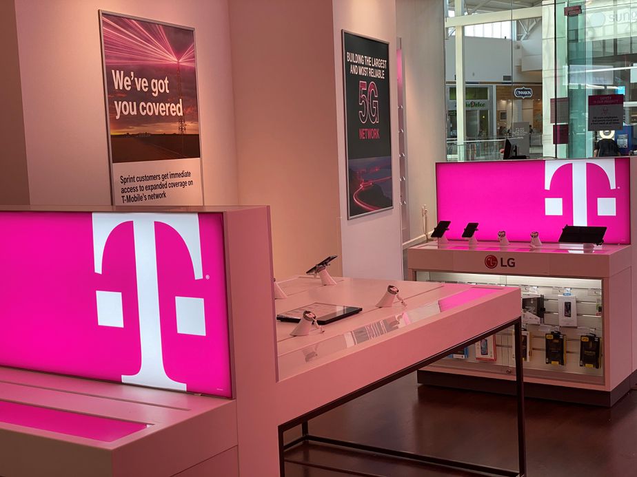 Interior photo of T-Mobile Store at Galleria at Roseville - Lvl 2, Roseville, CA