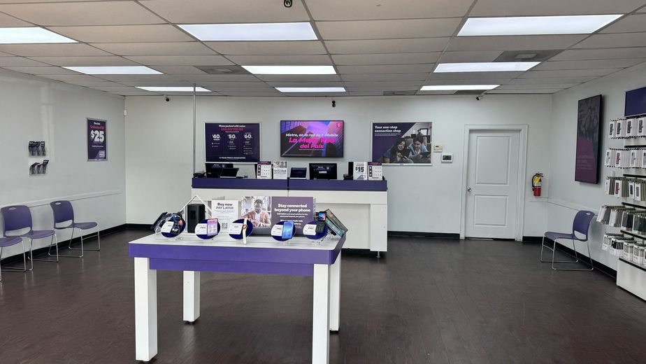 Metro by T-Mobile 406 S Frazier St - 406 S Frazier St 