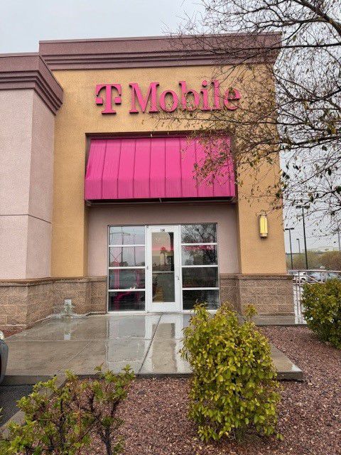 Exterior photo of T-Mobile Store at Eastern & Ione, Las Vegas, NV