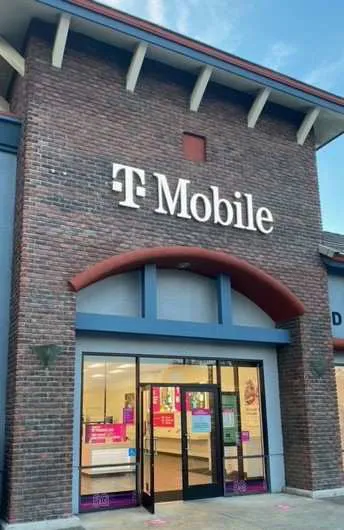  Exterior photo of T-Mobile store at Oakdale Rd & Scenic Dr, Modesto, CA 