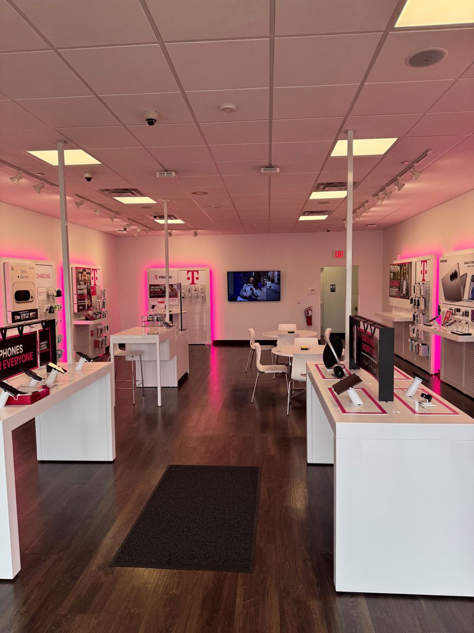 Interior photo of T-Mobile Store at Mount Zion & Aldi, Decatur, IL