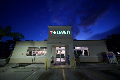 Image gallery for 7-Eleven