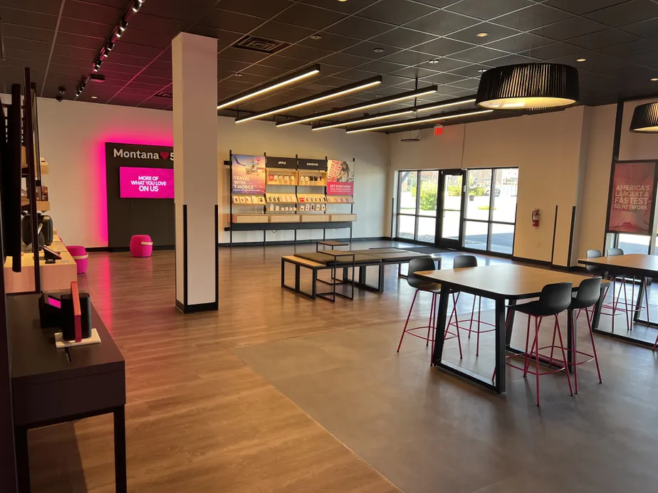  Interior photo of T-Mobile Store at Cromwell Dixon & Washington, Helena, MT 