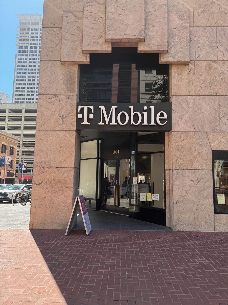 Exterior photo of T-Mobile Store at Market & 3rd, San Francisco, CA