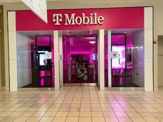  Exterior photo of T-Mobile Store at Auburn Mall, Auburn, AL 