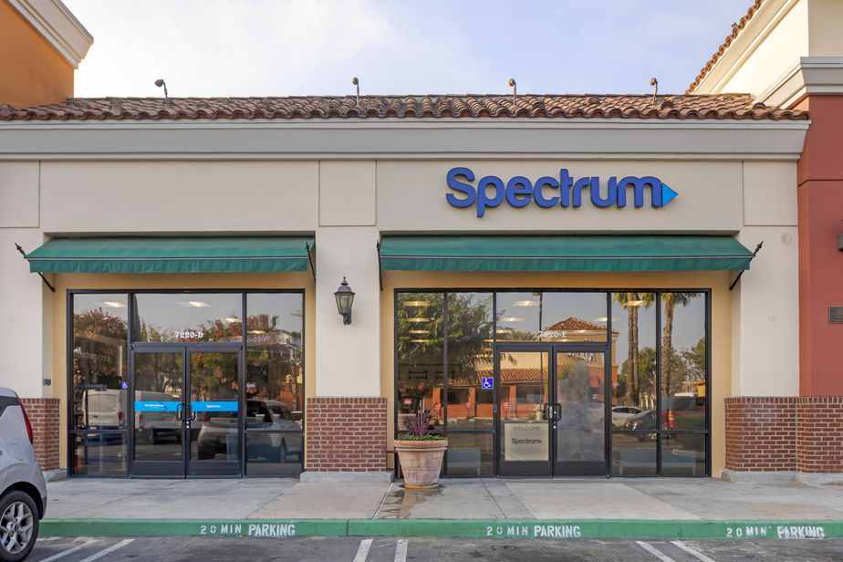 Spectrum - 7220 Eastern Ave 