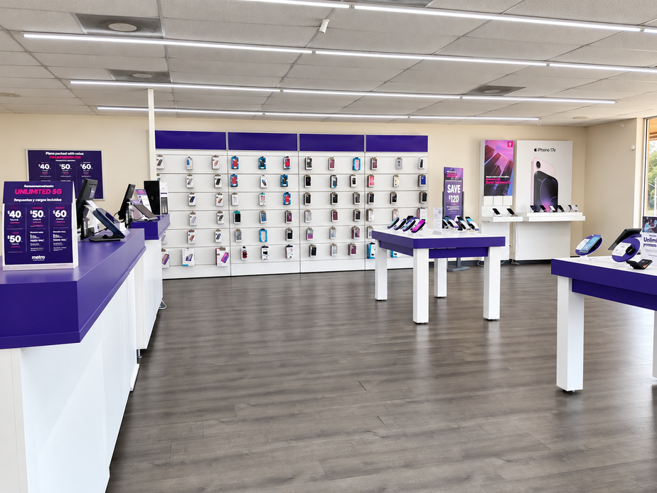 Metro by T-Mobile 8604 Calmont Ave - 8604 Calmont Ave 