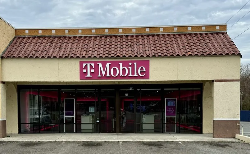  Exterior photo of T-Mobile Store at Wells & Blanding, Orange Park, FL 