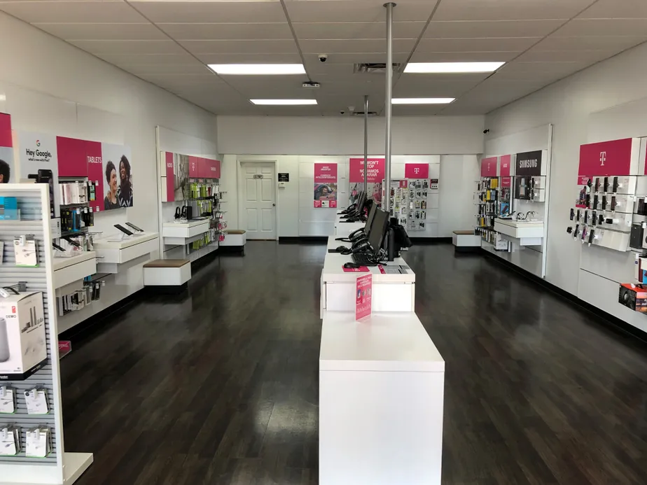  Interior photo of T-Mobile Store at NW 74th Street & NW 107th Ave, Doral, FL 