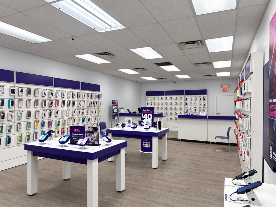 Metro by T-Mobile 2321 W Gore Blvd - 2321 W Gore Blvd 