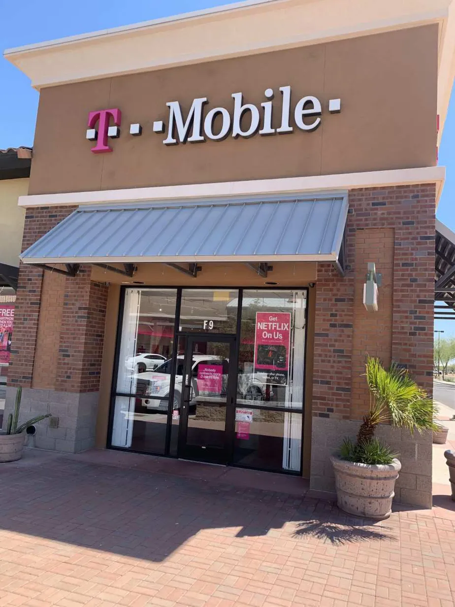  Exterior photo of T-Mobile store at S Cotton Ln & Canyon Trails Blvd, Goodyear, AZ 
