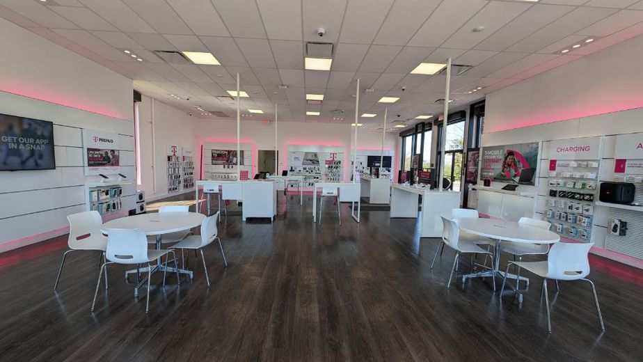 Interior photo of T-Mobile Store at Novi & Crescent, Novi, MI