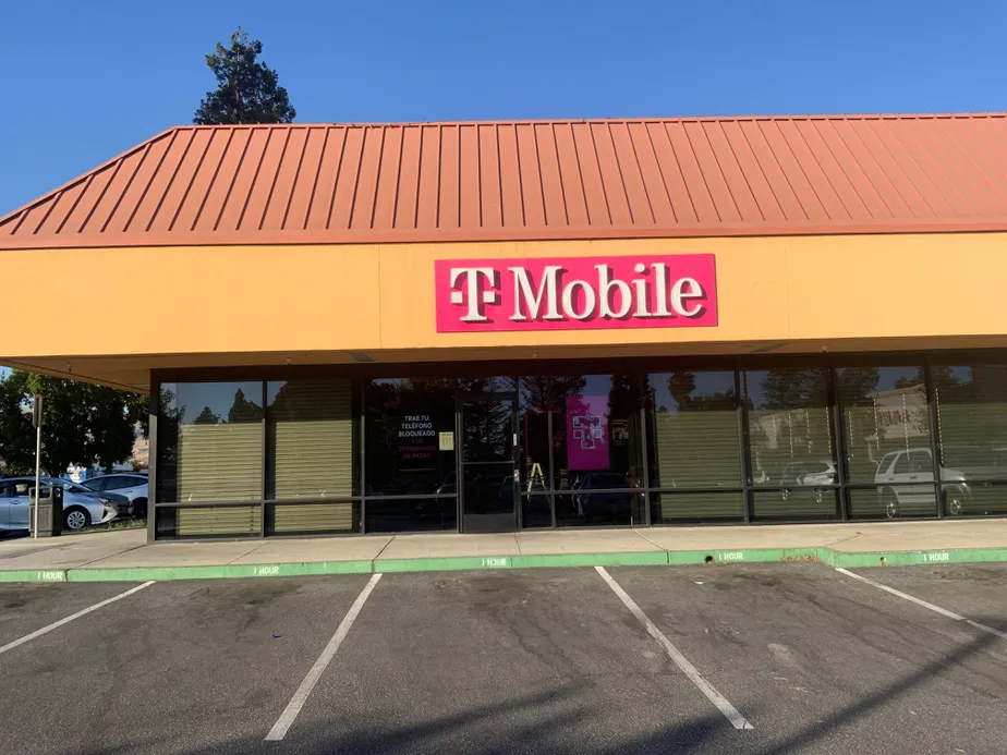 Exterior photo of T-Mobile Store at Tully Rd & Quimby Rd, San Jose, CA