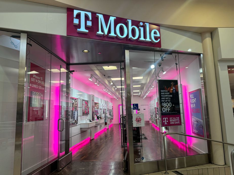 Exterior photo of T-Mobile Store at Capitola Mall, Capitola, CA