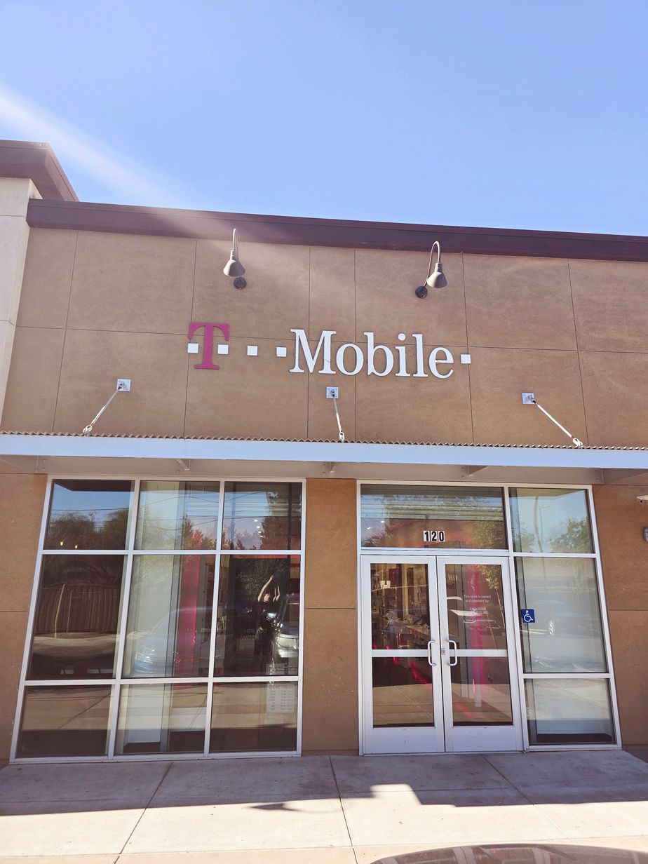 Exterior photo of T-Mobile Store at Folsom and 59th, Sacramento, CA
