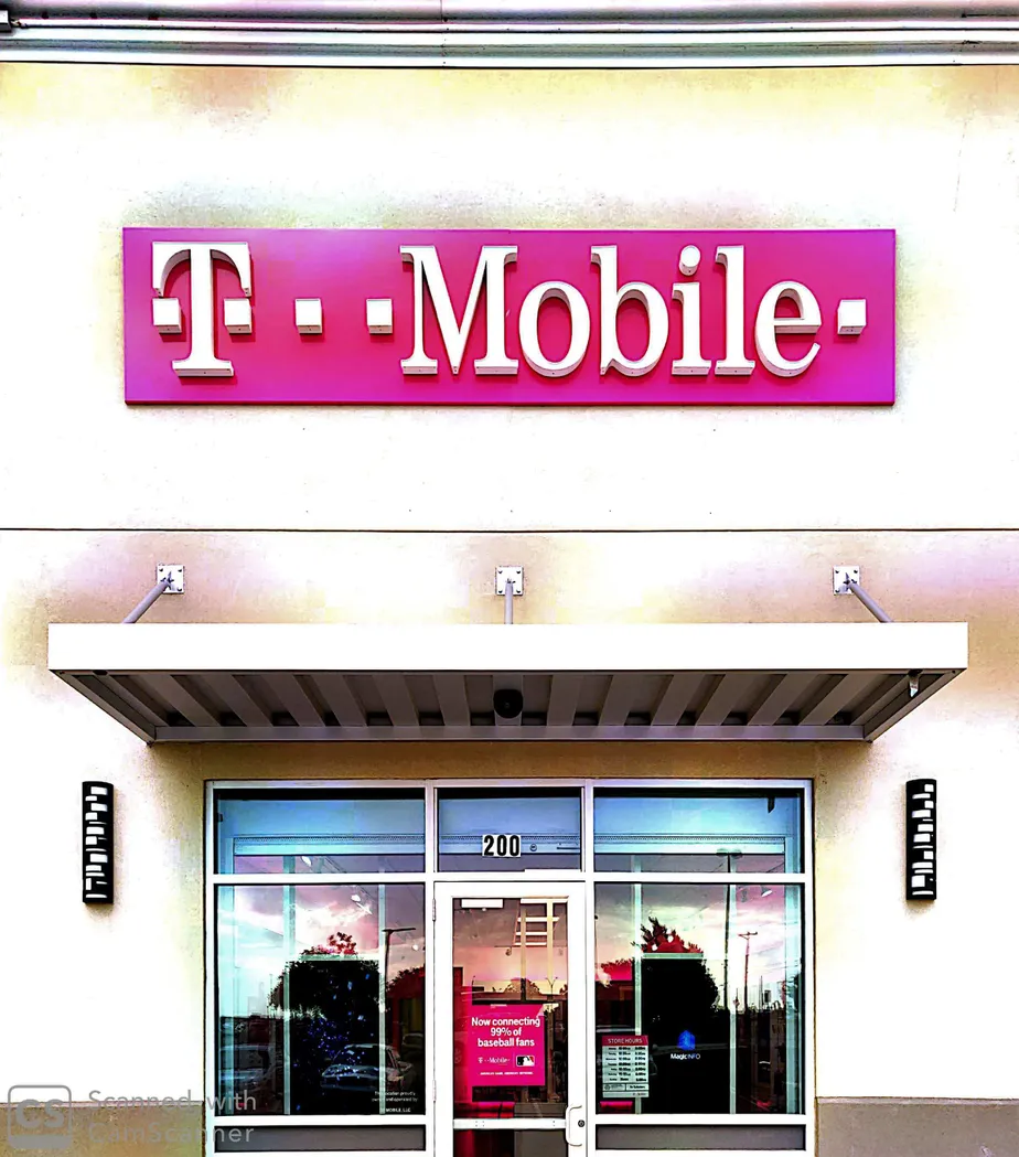 Exterior photo of T-Mobile store at Gem Lake Rd & W Amarillo Blvd, Amarillo, TX