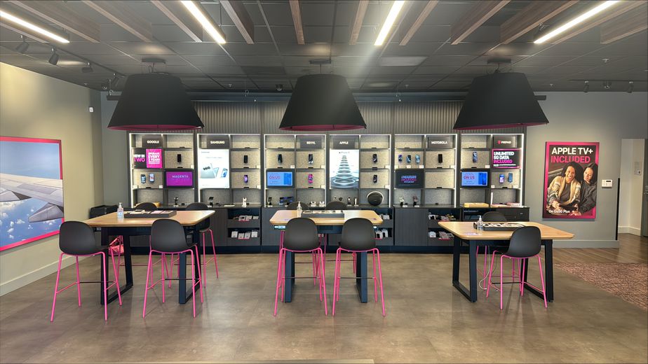 Interior photo of T-Mobile Store at Newbury Park Village, Thousand Oaks, CA