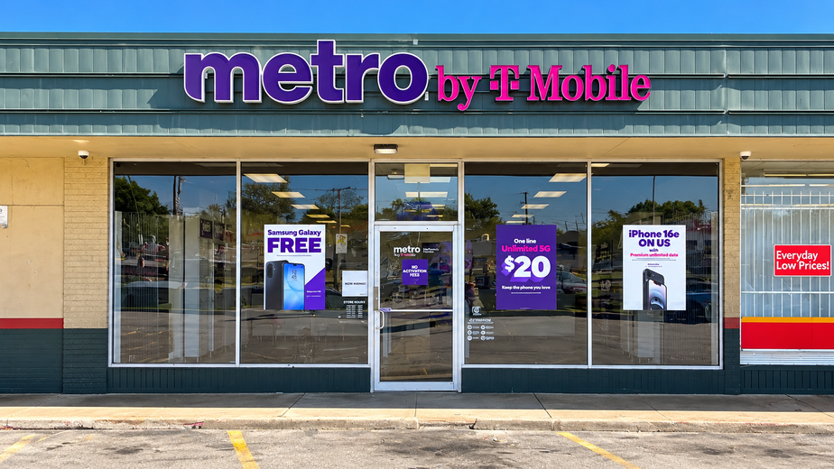 Metro by T-Mobile 3031 S South Fwy - 3031 S South Fwy 