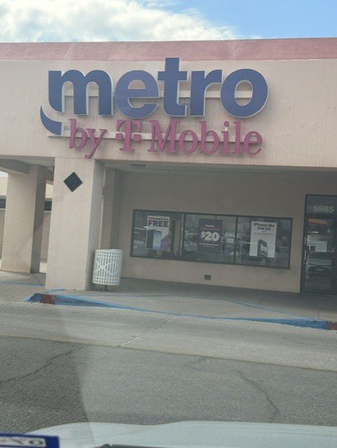 Metro by T-Mobile 5985 N Mesa St - 5985 N Mesa St 