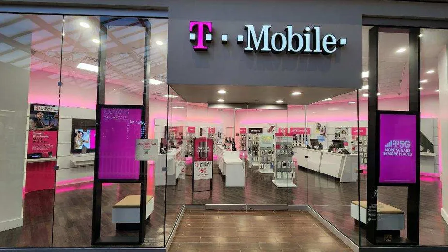 Exterior photo of T-Mobile Store at Paramus Park Mall, Paramus, NJ