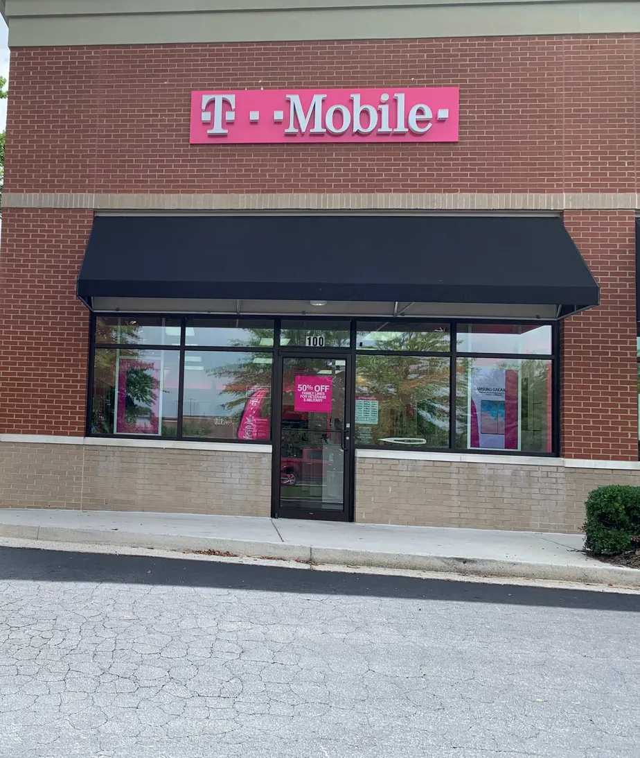Exterior photo of T-Mobile store at Ga-400 & Dawson Forest Rd, Dawsonville, GA
