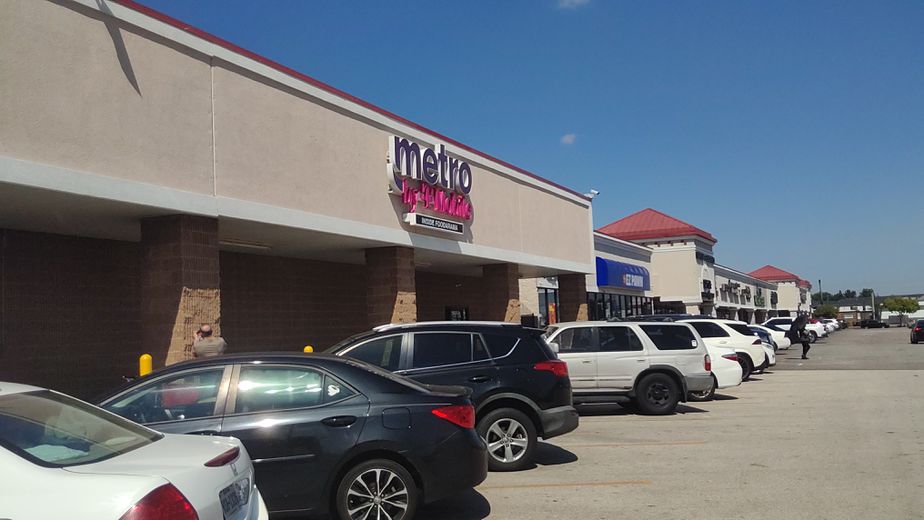 Metro by T-Mobile 10810 S. Post Oak Rd Inside Foodarama - 10810 S. Post Oak Rd Inside Foodarama 
