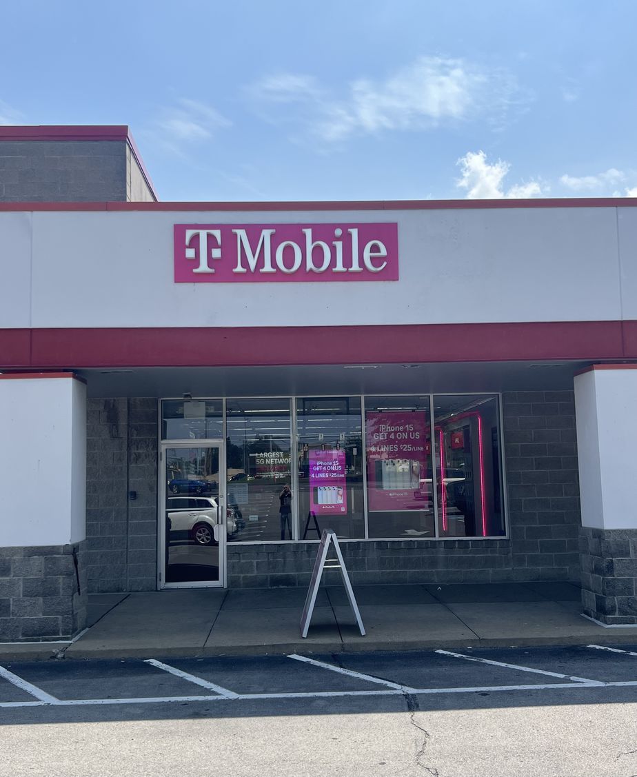 Exterior photo of T-Mobile Store at Constitution Blvd & Shenango Rd, Beaver Falls, PA