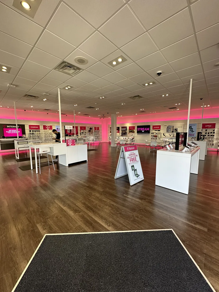 Interior photo of T-Mobile Store at 59 & Reading Rd, Rosenberg, TX