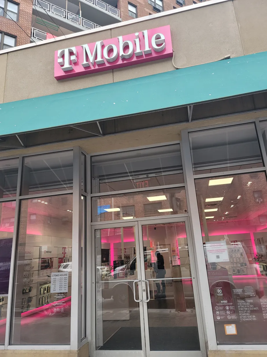  Exterior photo of T-Mobile Store at Junction Blvd & 57th, Queens, NY 