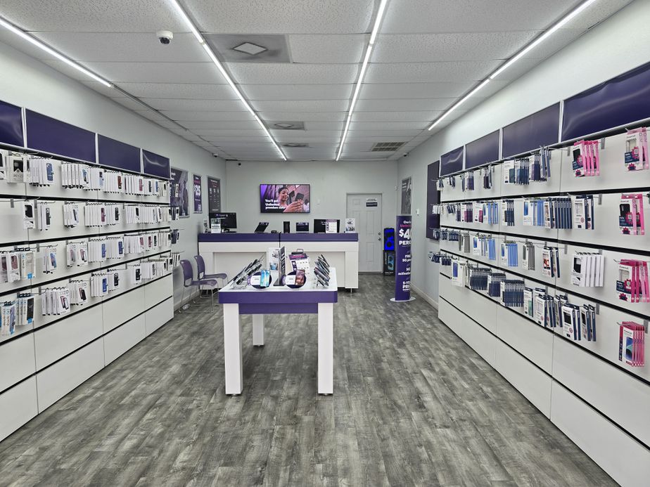 Metro by T-Mobile 7321 San Pedro Ave - 7321 San Pedro Ave 