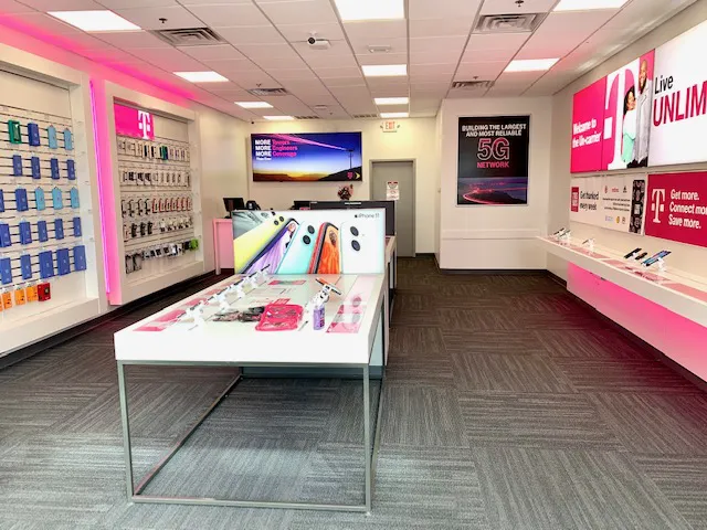  Interior photo of T-Mobile Store at Drury Dr & Crain Hwy, La Plata, MD 