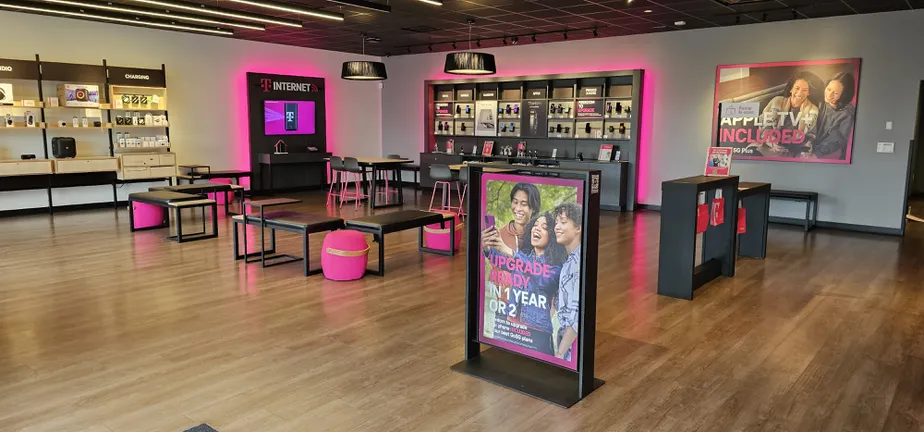  Interior photo of T-Mobile Store at Asheville Hwy & E Main St, Inman, SC 