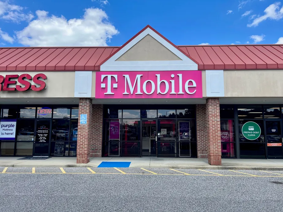 Foto del exterior de la tienda T-Mobile en Trussville Plaza, Birmingham, AL