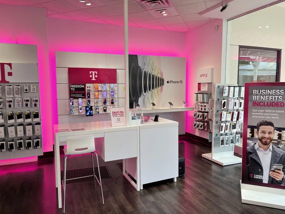  Interior photo of T-Mobile Store at Exton Square, Exton, PA 