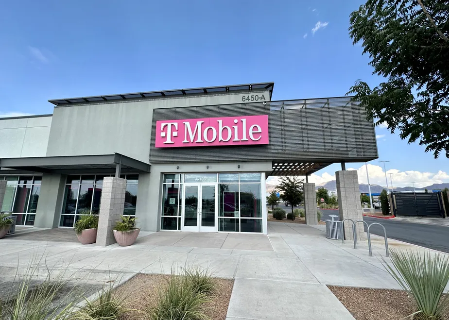 Exterior photo of T-Mobile Store at I10 & Paseo Del Norte, El Paso, TX