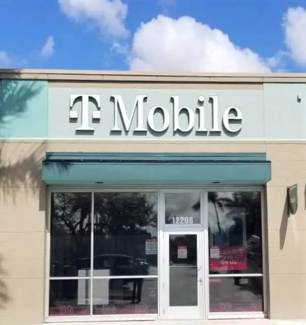 Exterior photo of T-Mobile store at Pines Blvd & S Flamingo Rd, Pembroke Pines, FL