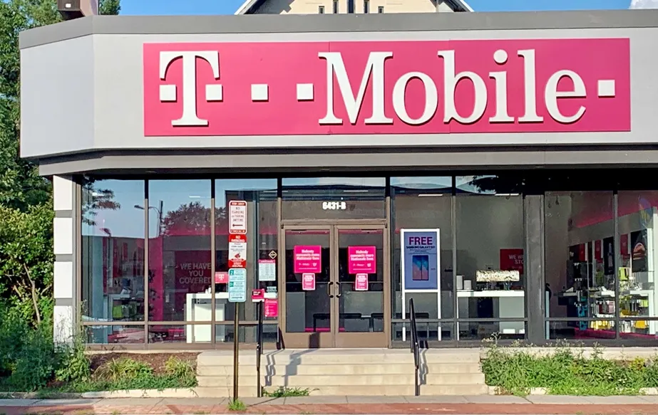 Exterior photo of T-Mobile store at Georgia Ave Nw & Underwood St Nw, Washington, DC