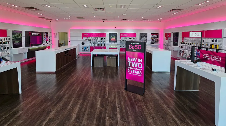 Interior photo of T-Mobile Store at Davis Towne Crossing, North Richland Hills, TX