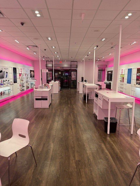  Interior photo of T-Mobile Store at 5600 W & 3100 S, West Valley City, UT 