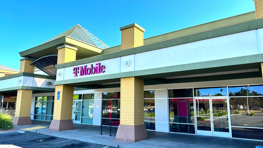 Exterior photo of T-Mobile Store at Hacienda, Sunnyvale, CA