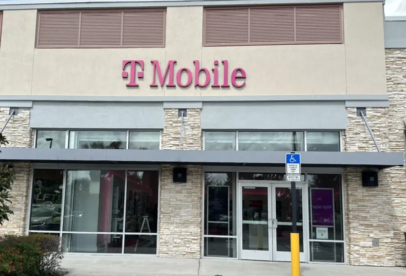 Exterior photo of T-Mobile Store at Lake Nona, Orlando, FL
