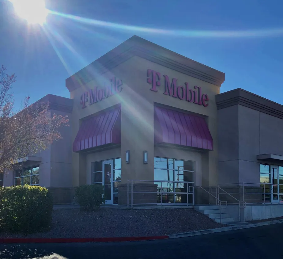 Exterior photo of T-Mobile Store at Eastern & Ione, Las Vegas, NV