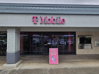 T-Mobile photo 1 in Kaneohe
