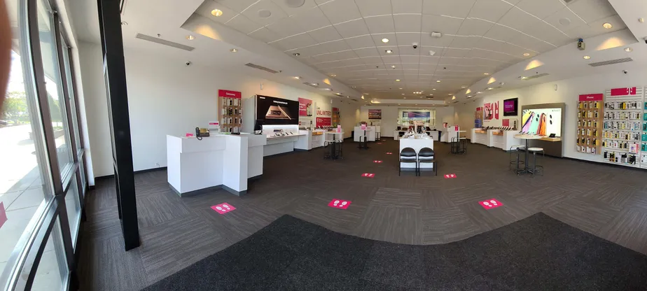  Interior photo of T-Mobile Store at Morrell Rd & Centre At Deane Hl, Knoxville, TN 