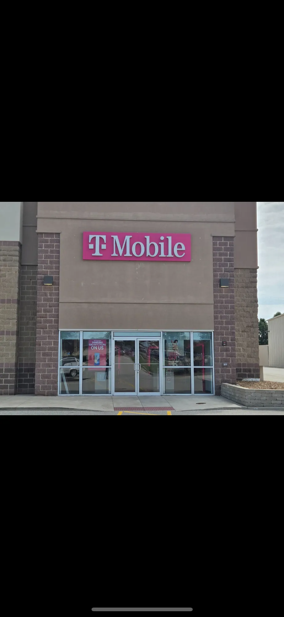  Exterior photo of T-Mobile Store at Candlewood Suites, Normal, IL 