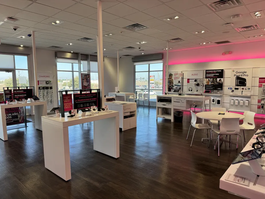  Interior photo of T-Mobile Store at South Zapata, Laredo, TX 