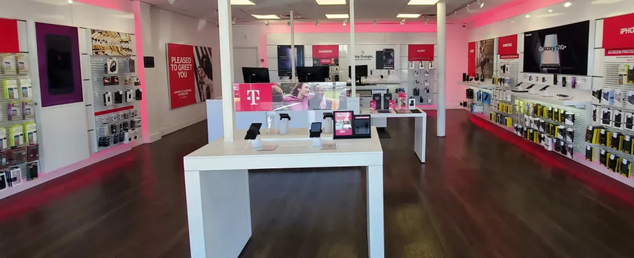Interior photo of T-Mobile Store at Bald Eagle Dr & N Collier Blvd, Marco Island, FL