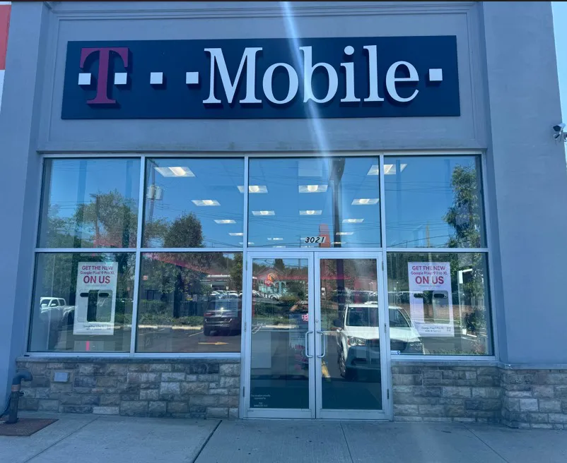  Exterior photo of T-Mobile Store at Charleston, Staten Island, NY 