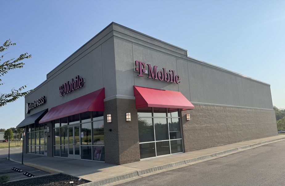 Exterior photo of T-Mobile Store at Indian Mound Dr & Reese Way, Mount Sterling, KY